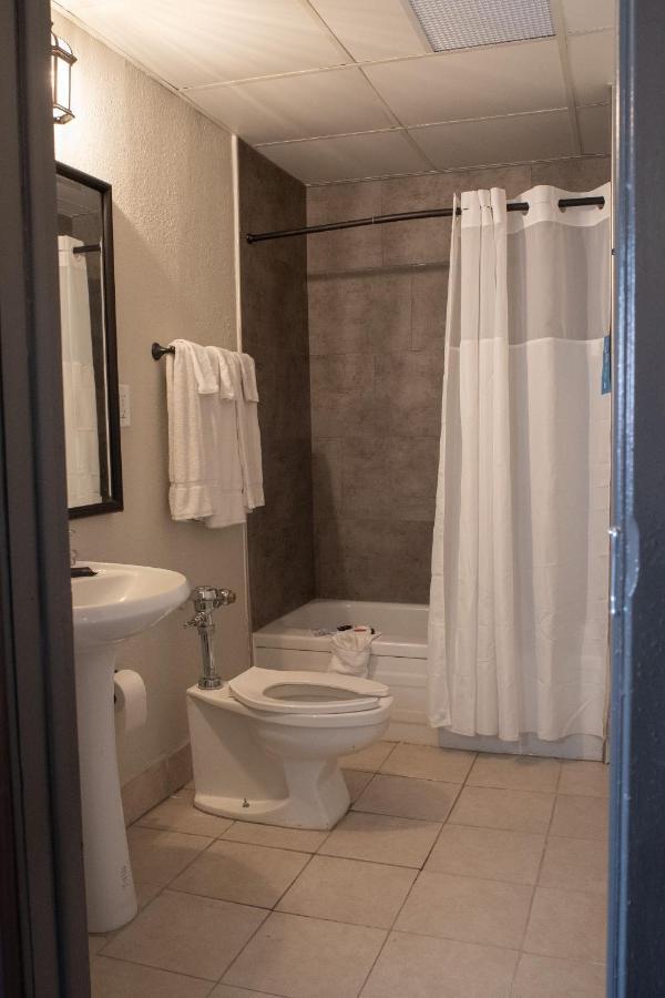 Hotel Chataura Dearborn Luaran gambar